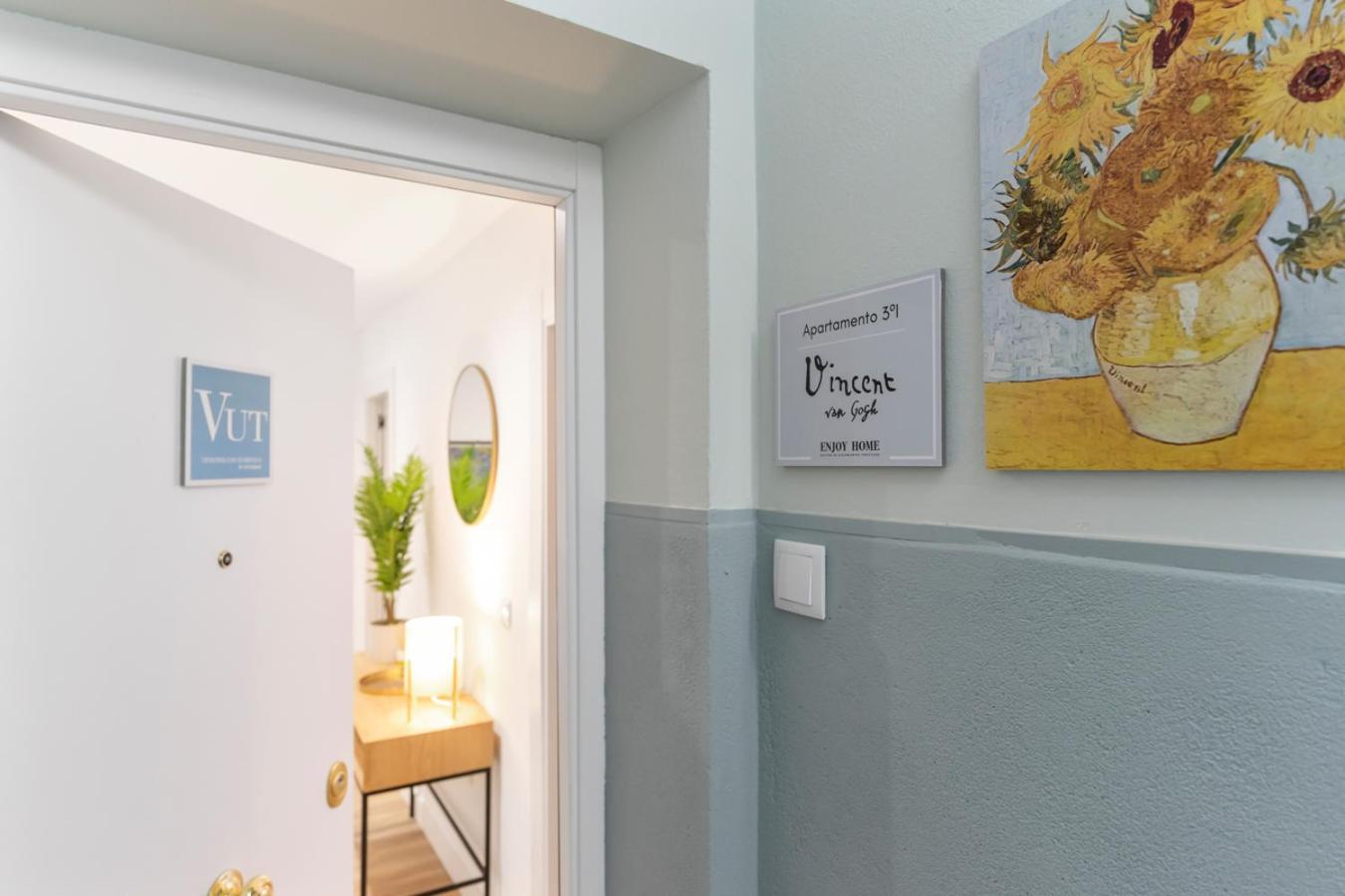 Van Gogh, Confort Y Diseno En El Centro De Хихон Экстерьер фото